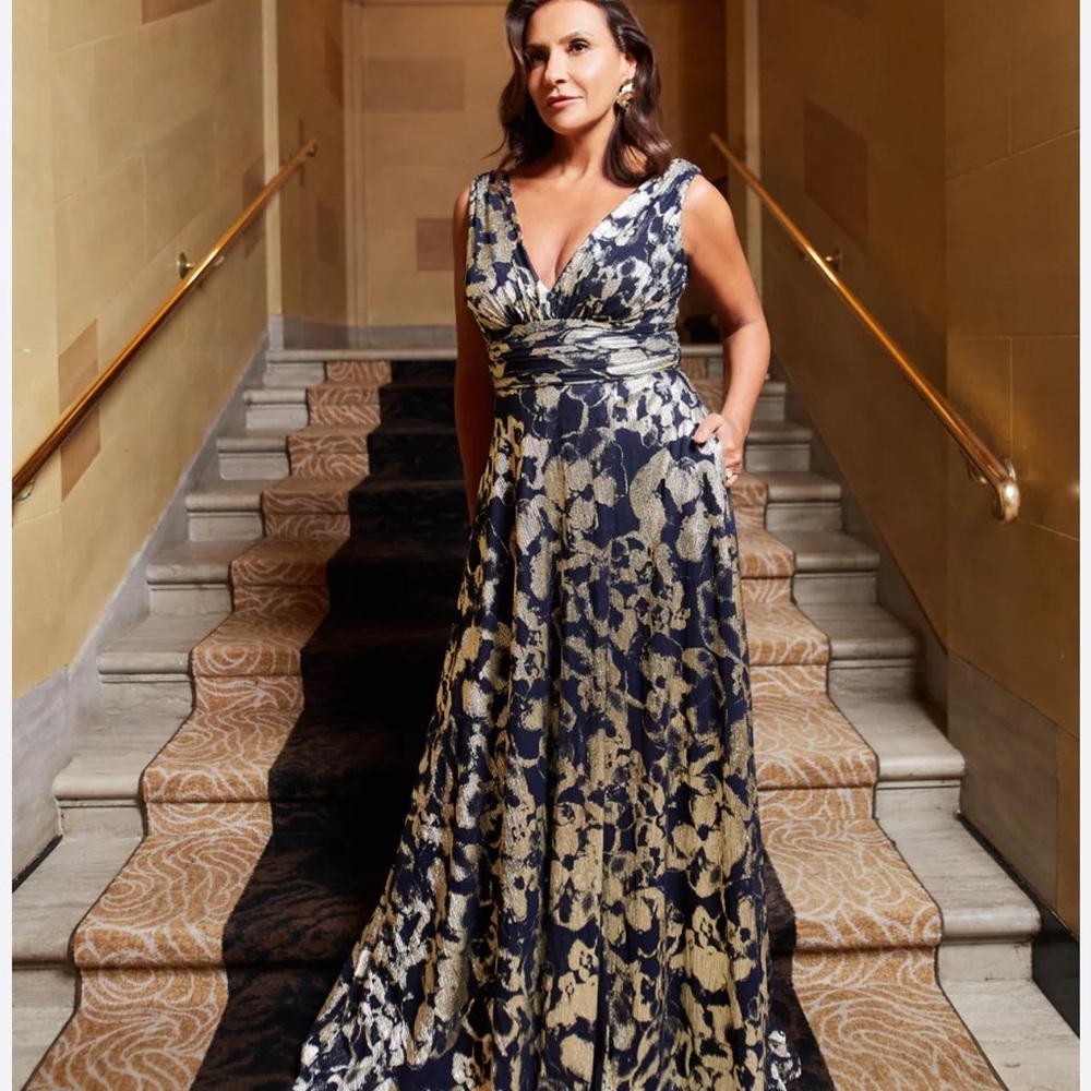 Betsy & Adam Black and Gold Maxi Dress - Picture 6 of 6